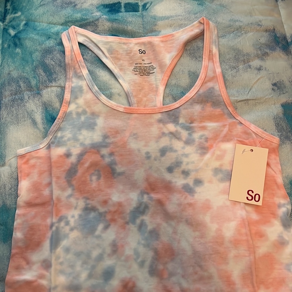 So tank top - Picture 2 of 5